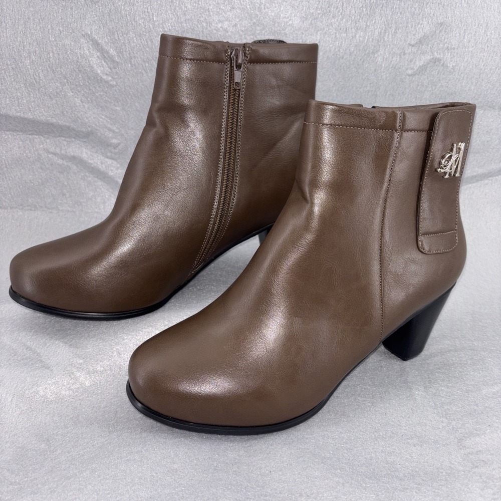 Llynda More Brown Faux Leather Mid Heel Warm Ankle Boot Women's 9 Never Worn‎